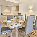 Garden Level - 300 M To Cabopino Golf