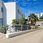 Garden Level - 300 M To Cabopino Golf Marbella