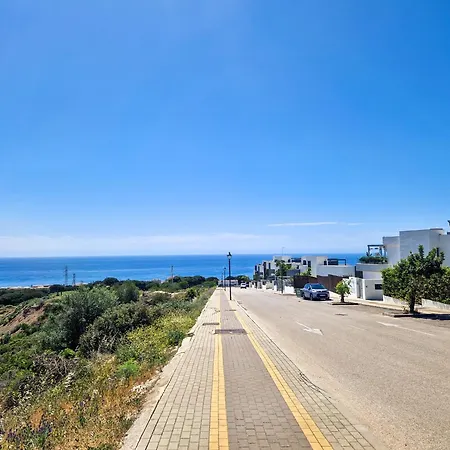 Garden Level - 300 M To Cabopino Golf 公寓