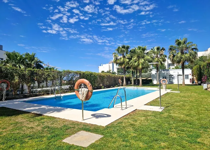 Апартаменти Garden Level - 300 M To Cabopino Golf Марбелья